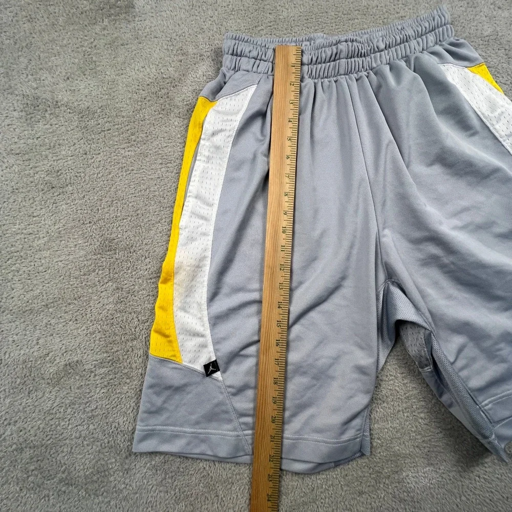 Jordan Basketball Shorts Mens Medium Grey Yellow‎ Dri-FIT Athletic Jumpman 10